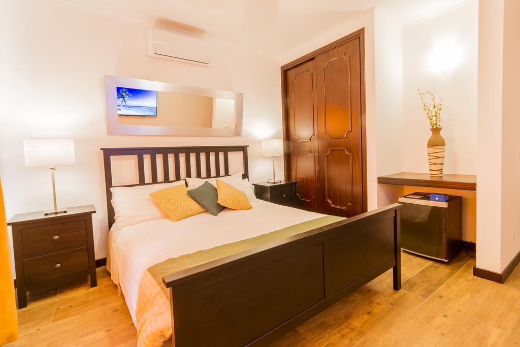 Hotel Holiday Lagos Pokój zdjęcie